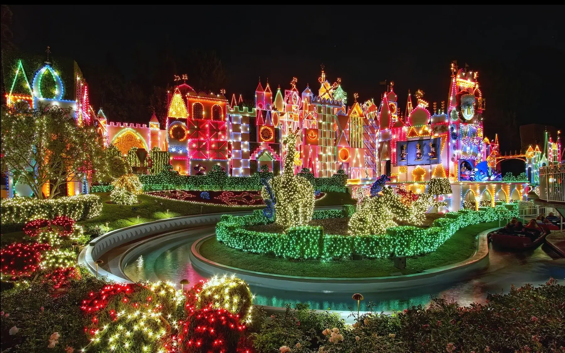 It's a Small World Holiday