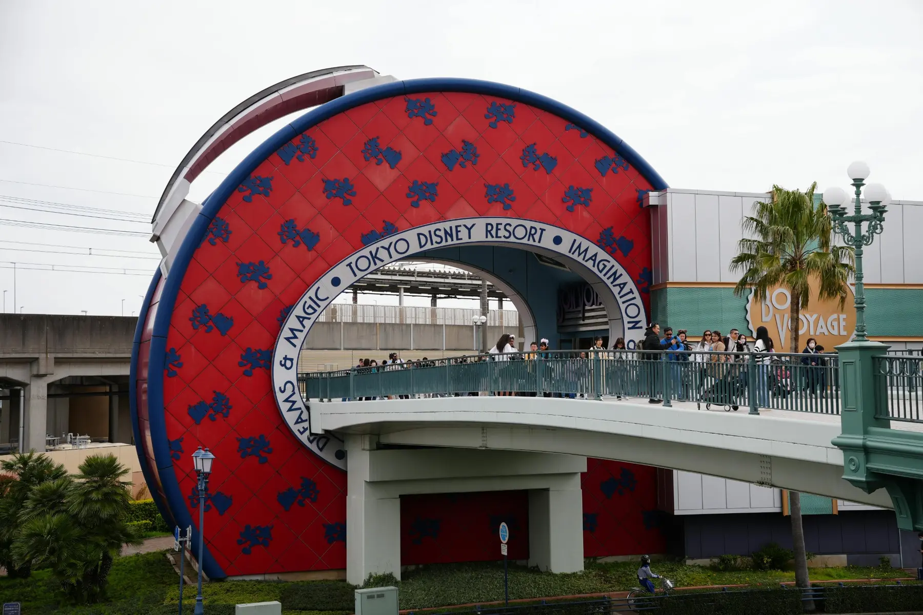 Gateway at Tokyo Disney Resort